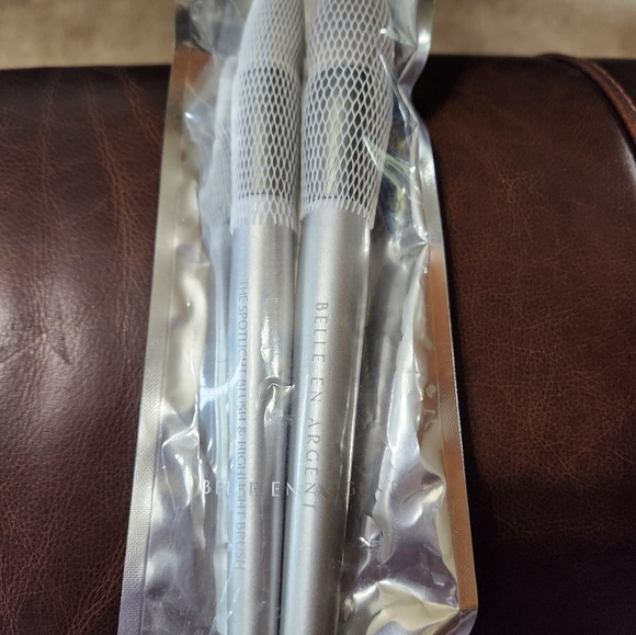 Belle En Argent Brushes - Picture 2 of 2